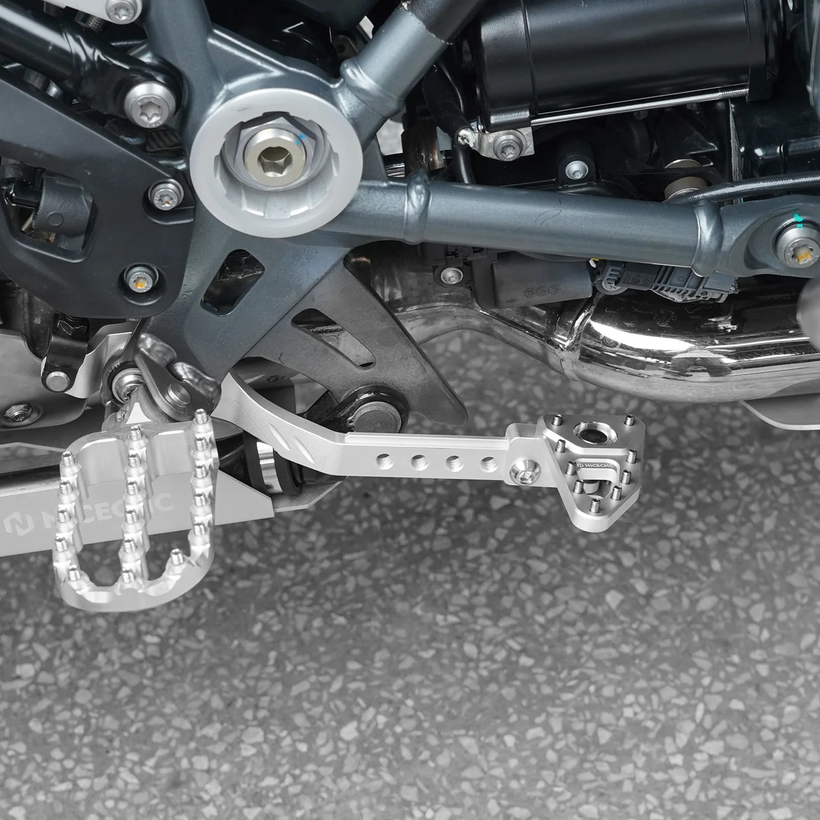 Adjustable Rear Brake Lever Pedal For BMW R1200GS R1250GS - Image 3