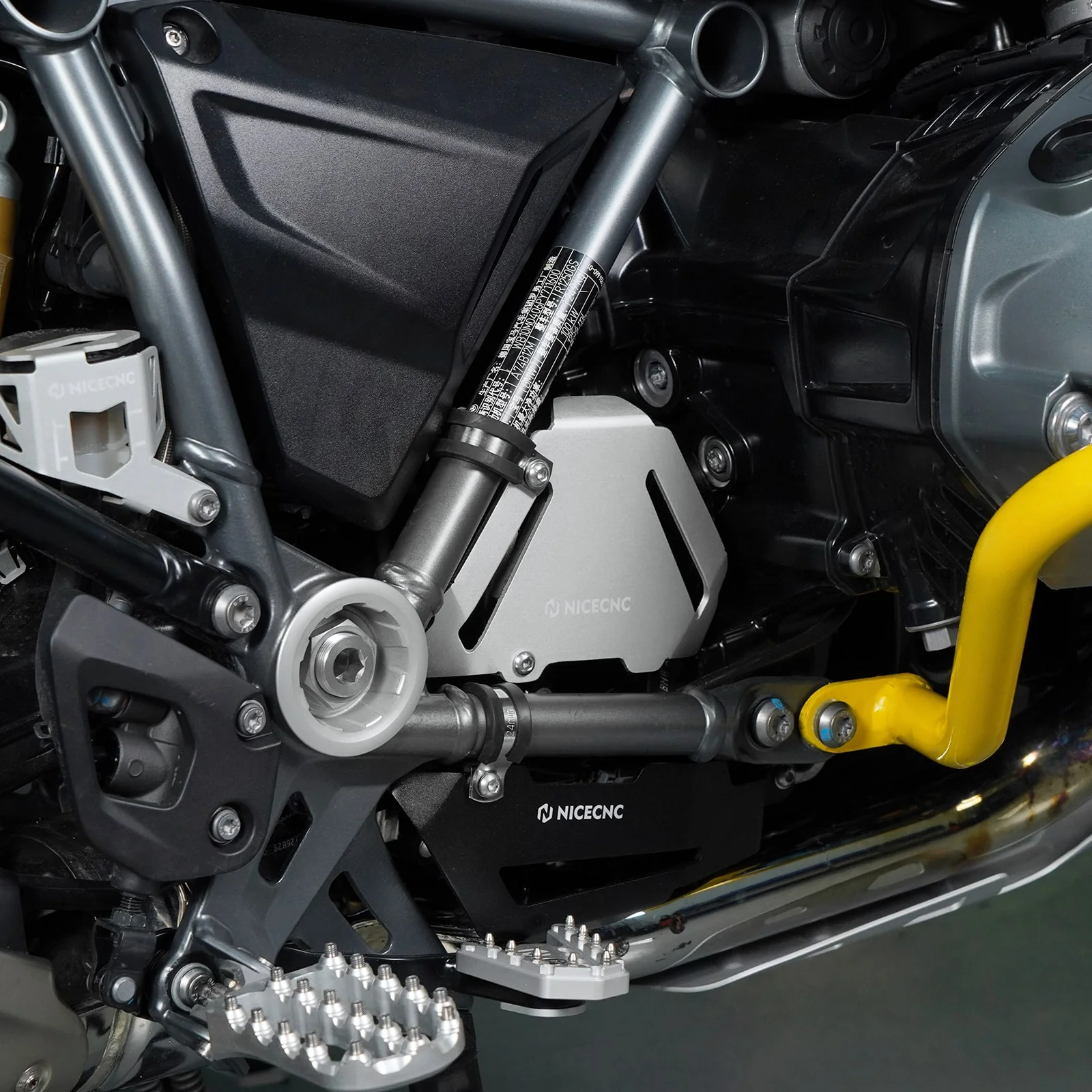 Exhaust Flap Control Guard For BMW R1200GS Adv 2013-2018 R1250GS Adv 2019-2024 - Image 18
