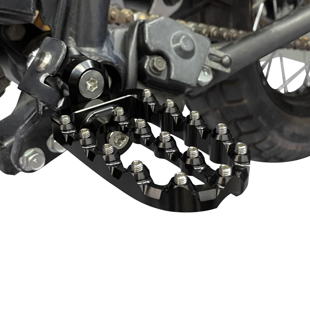 Pair Enlarged Adjustable Foot Pegs Footrest For Kawasaki KLR650 1987-2018 - Image 3