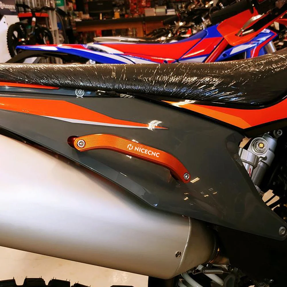 Rear Grab Lift Handle For KTM Husqvarna Models - Image 2